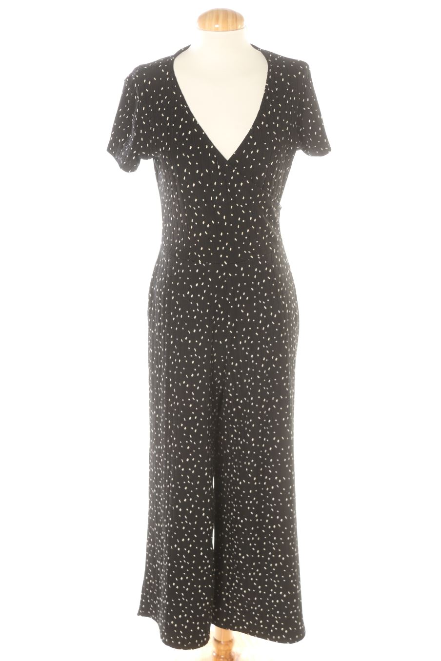 Mono de Stradivarius de la talla L, de color negro