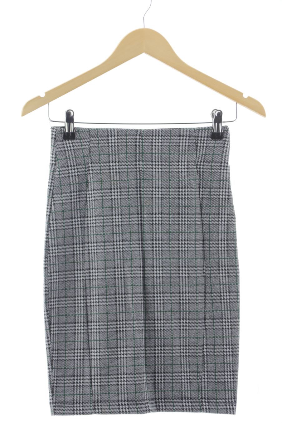 Falda de Stradivarius de la talla 34, de color estampado