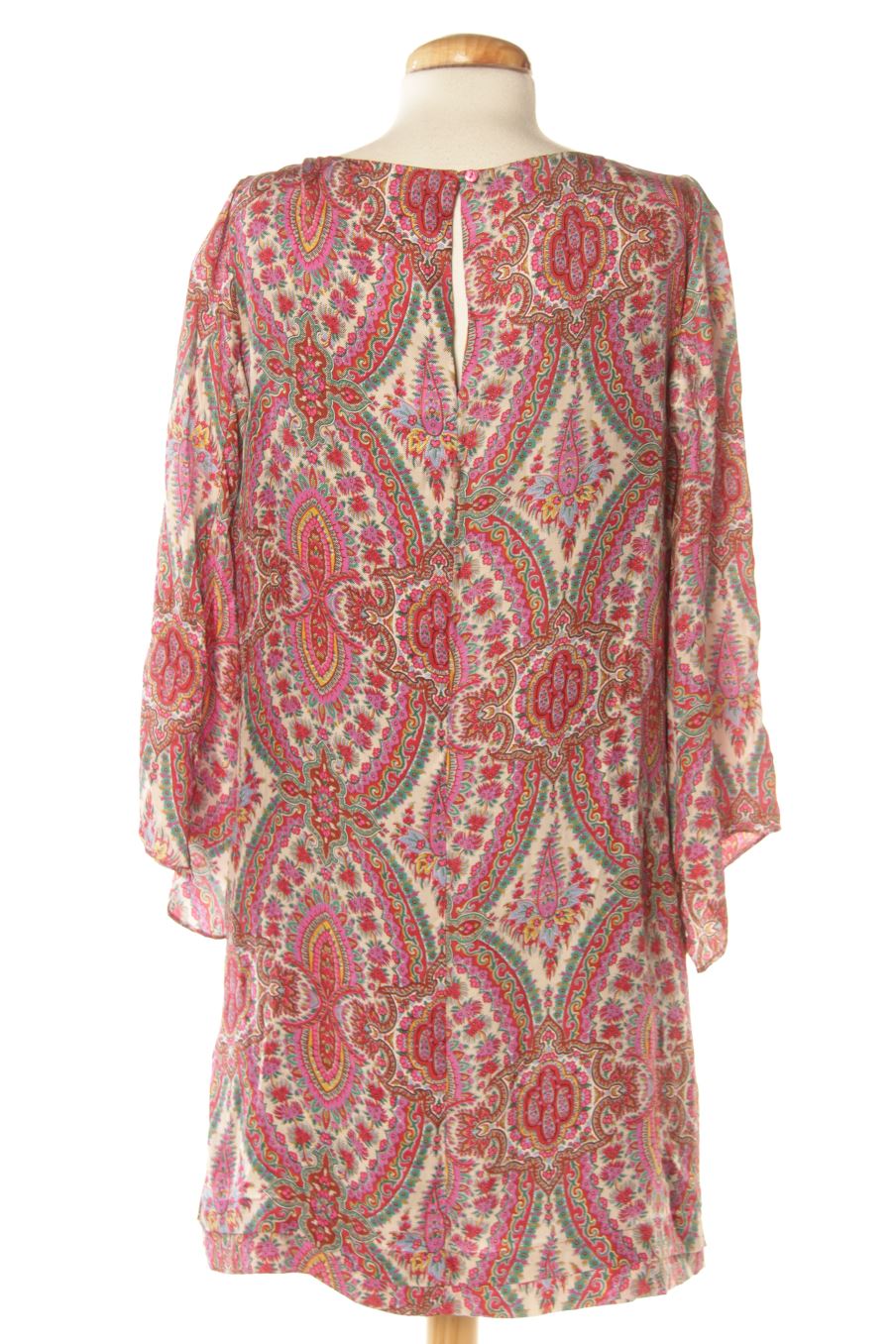 Robe casual Zara de la taille M, de couleur imprimés