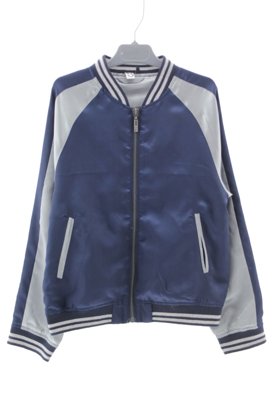 Blouson 3pommes de la taille 9 ans de seconde main