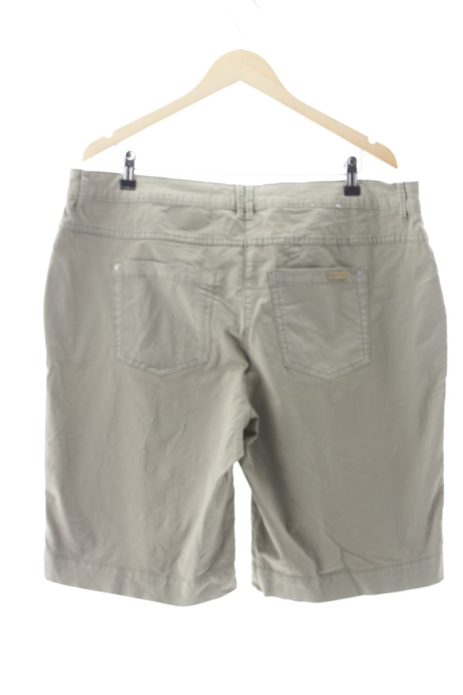 Shorts C&A de la taille 50, de couleur vert