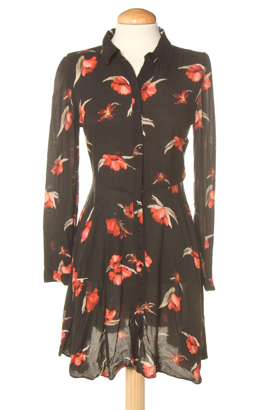 Vestido casual de Zara de la talla XS, de color flores