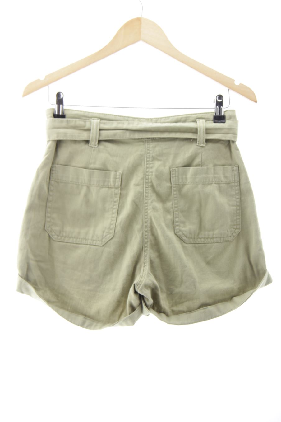 Shorts Bershka de la taille 36, de couleur vert