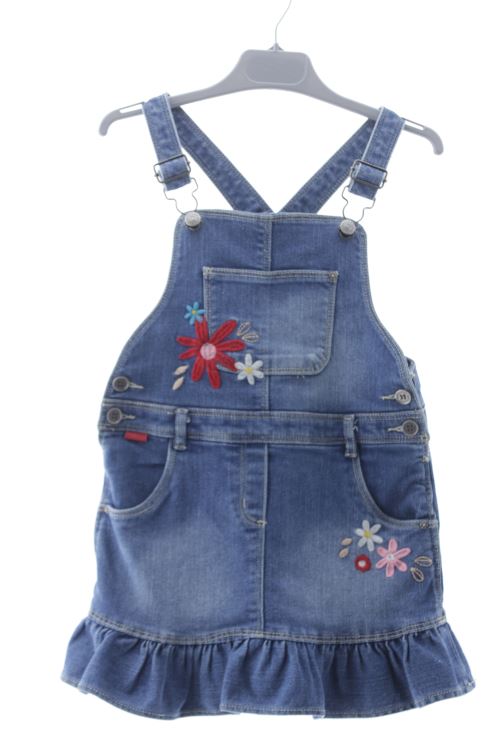 Aufwändiges Kleid