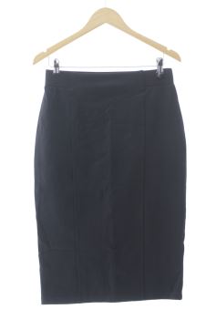 Aufwändiger Rock M Surkana