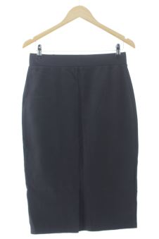 Aufwändiger Rock M Surkana