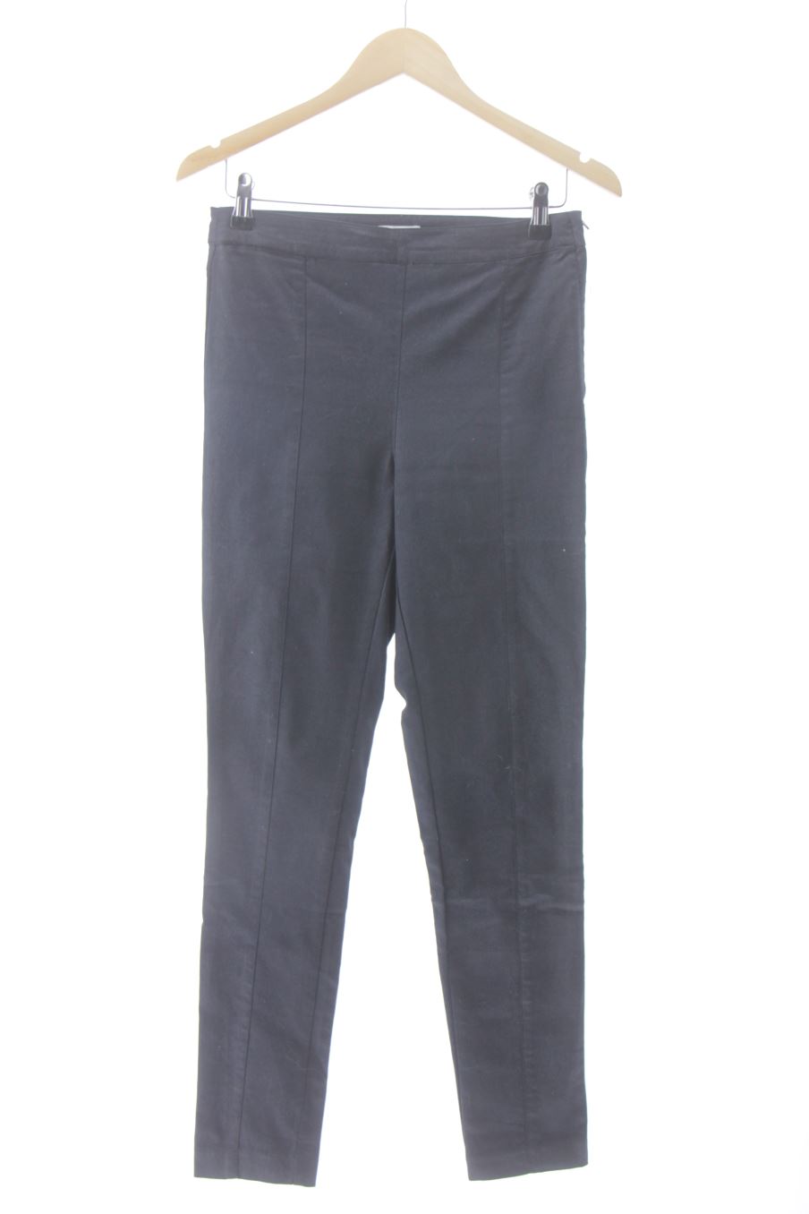 Pantalón de H&M de la talla 40, de color negro