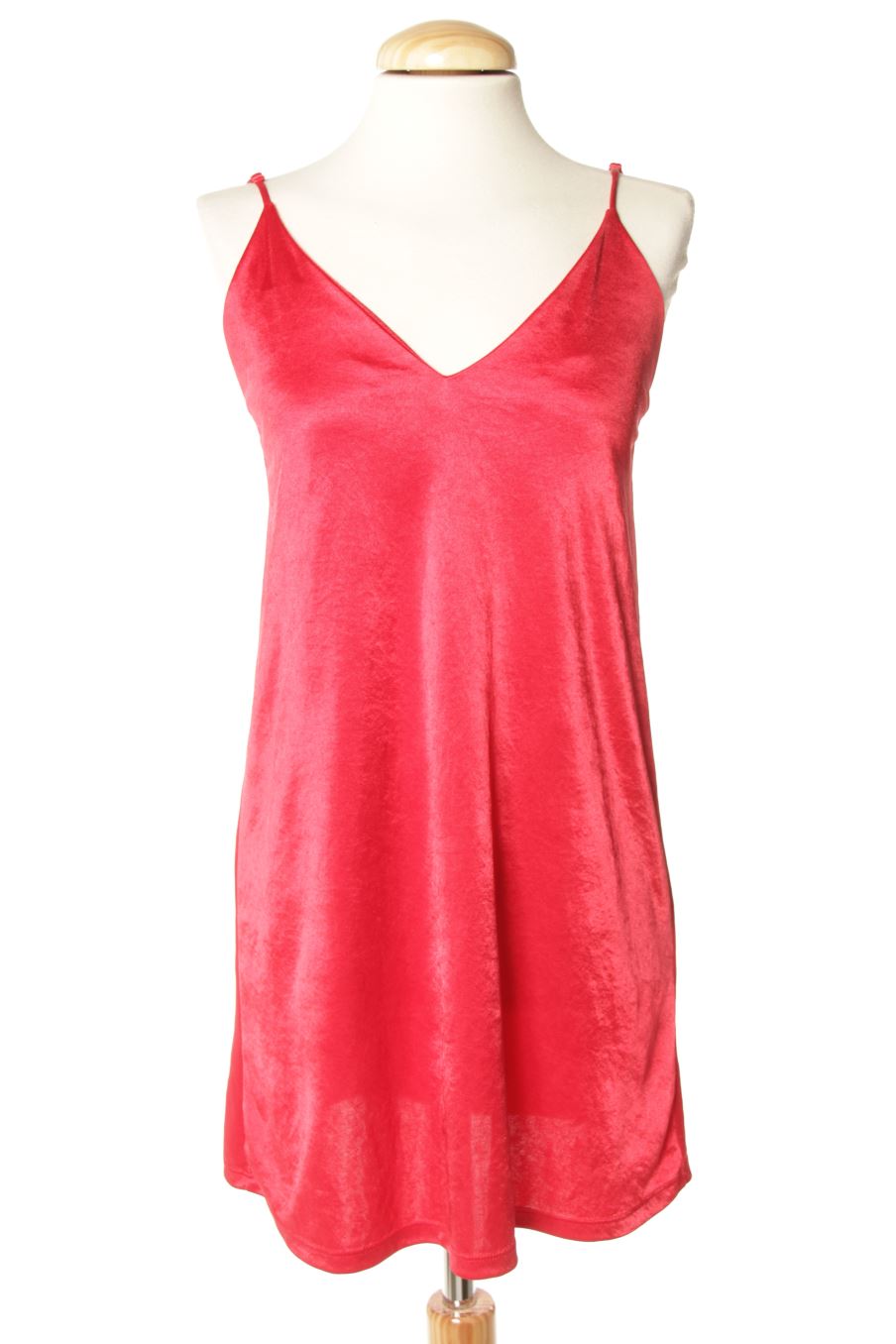 Vestido elegante de Zara de la talla S, de color rojo