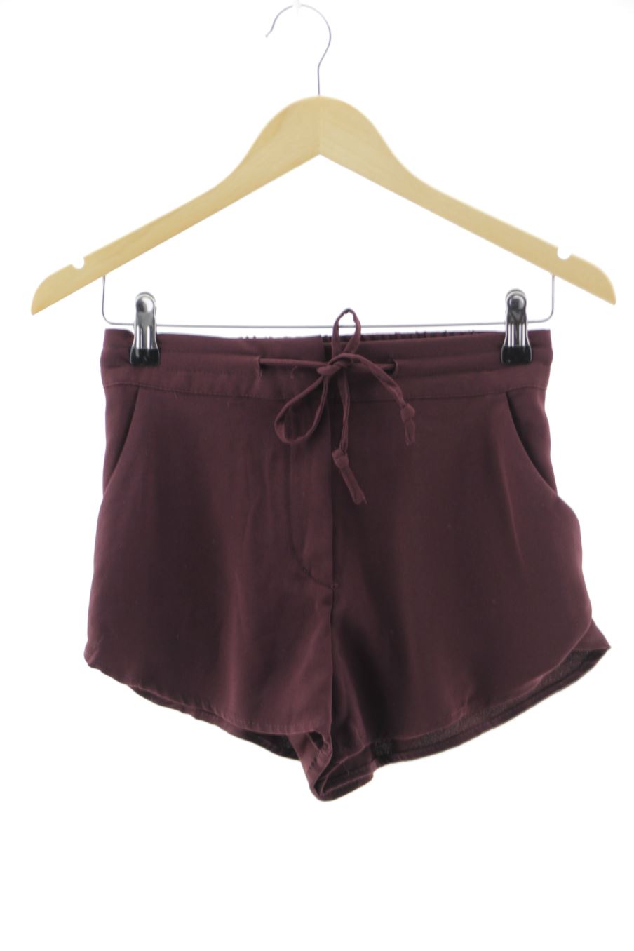 Shorts H&M de la taille 34, de couleur pourpre