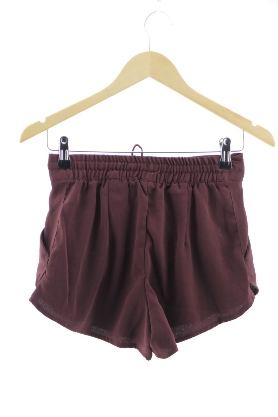 Shorts H&M de la taille 34, de couleur pourpre