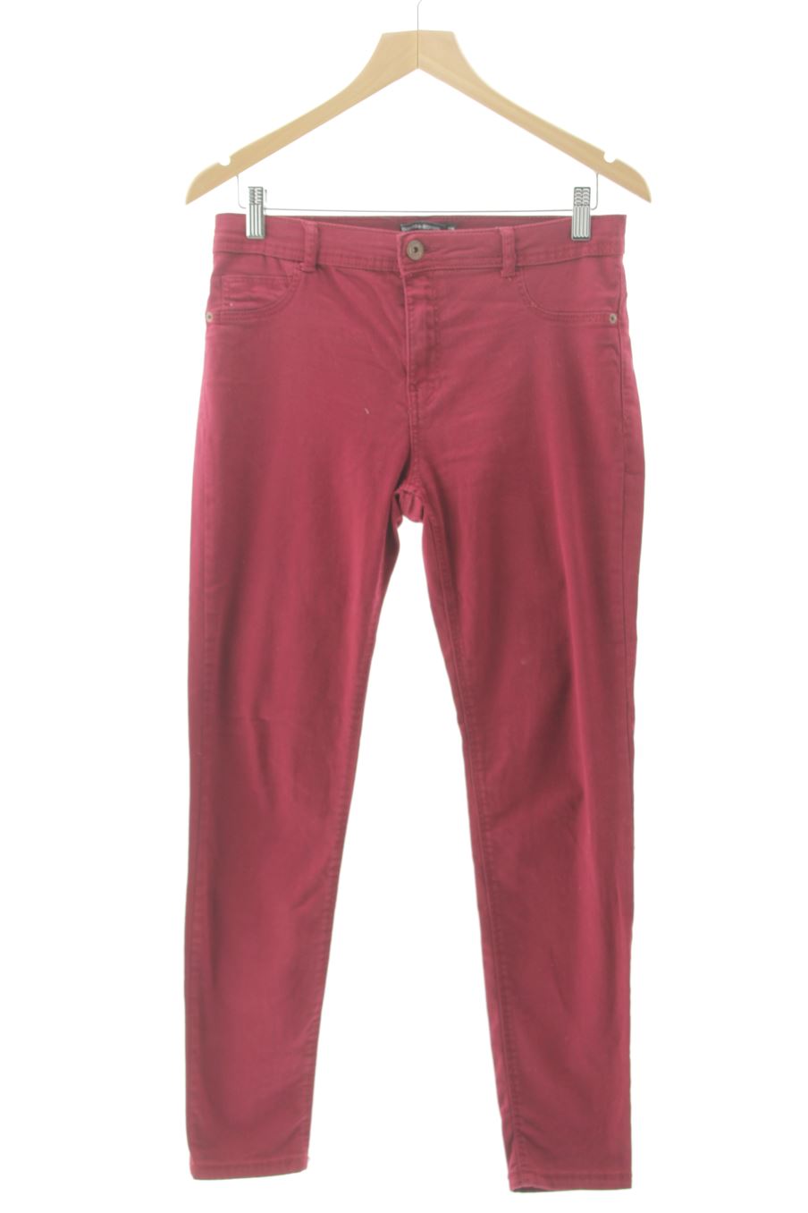 Jeans Bershka de la taille 40, de couleur bordeaux