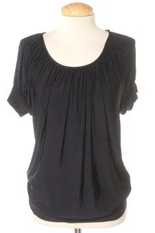 Maglietta S H&M, foto 1 di 2