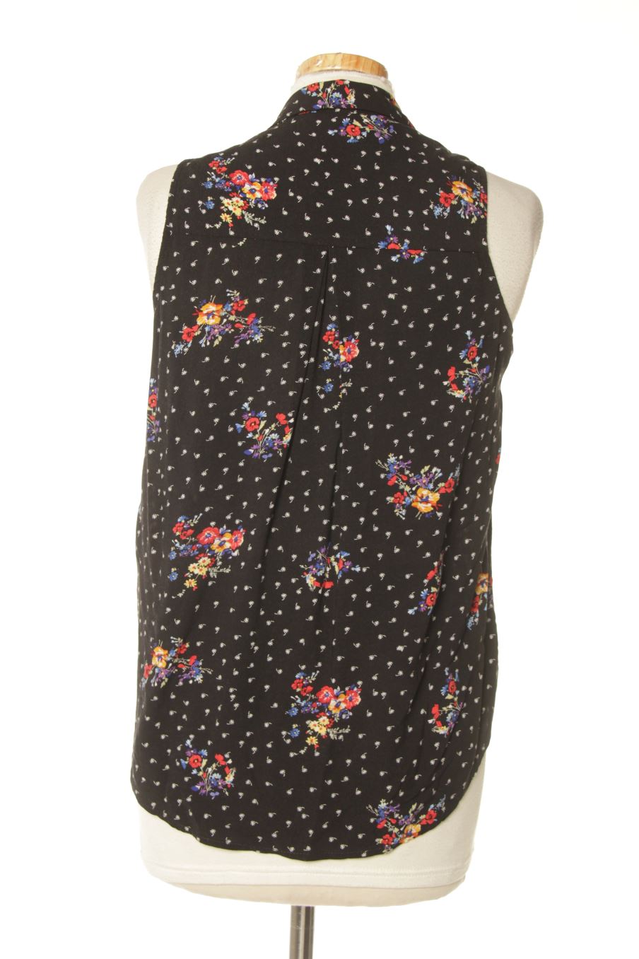 Camisa sin mangas de Stradivarius de la talla S, de color flores