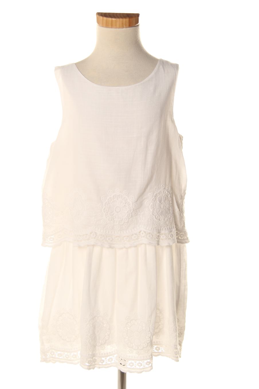 Vestido de BTS Brotes de la talla 8 años de segunda mano