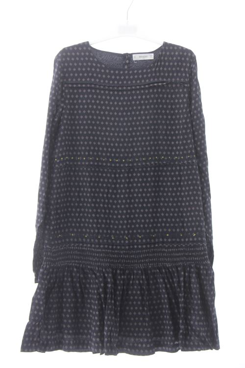 Aufwändiges Kleid