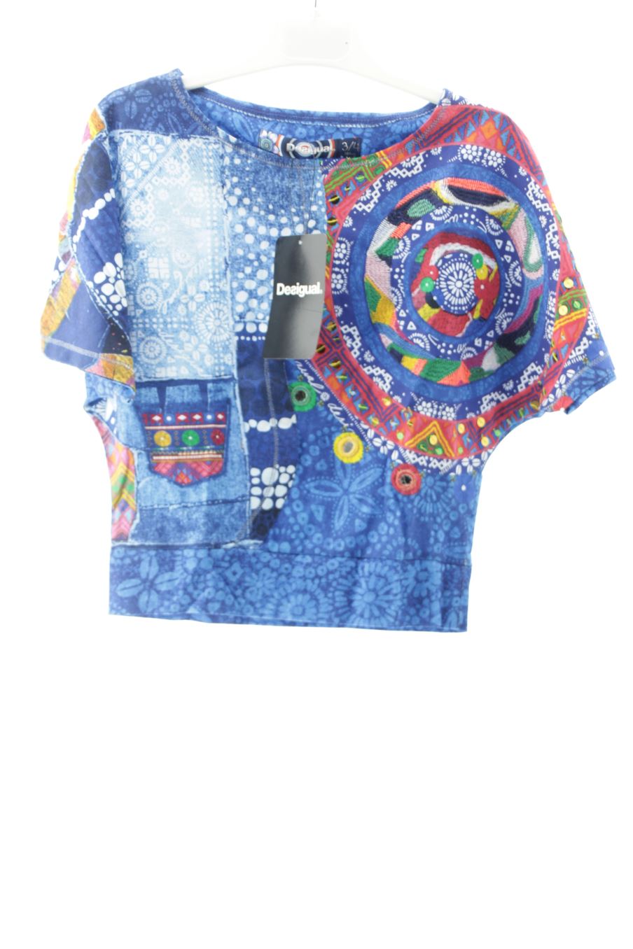 T-shirt Desigual de la taille 3 ans avec une étiquette