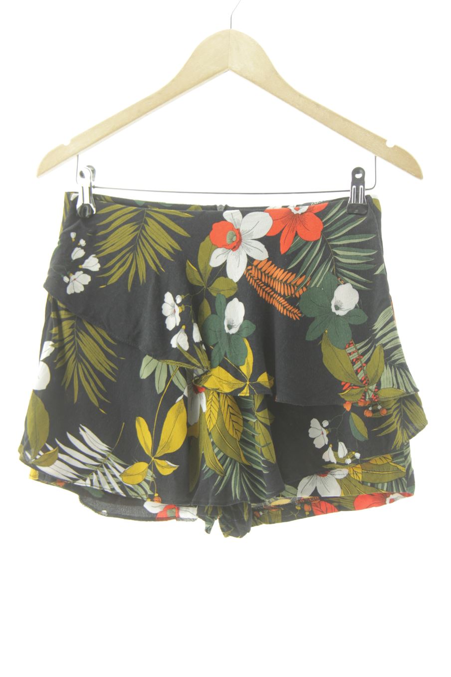 Pantaloni corti de Zara de la talla 36, de color fiori