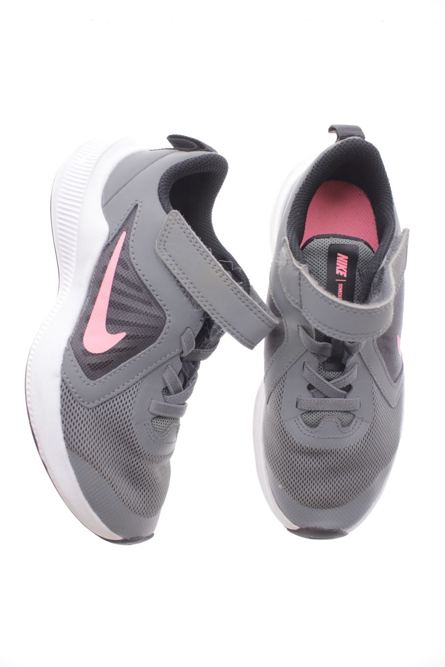 Chaussures de sport Nike de la taille 28 de seconde main