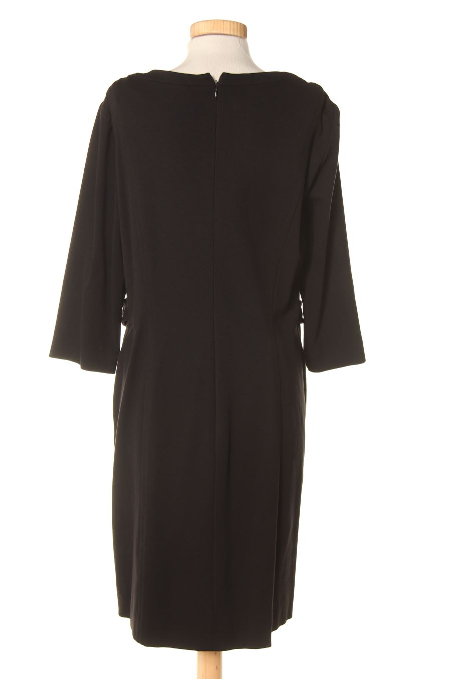 Robe casual Yera de la taille 48, de couleur noir