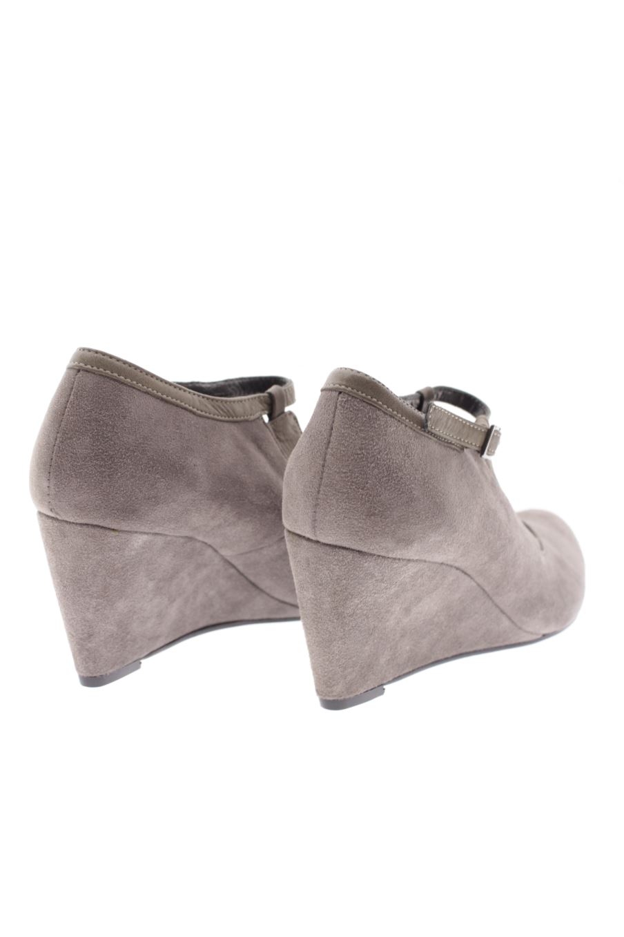 Zapatos de tacon de vidi studio de la talla 38, de color gris de