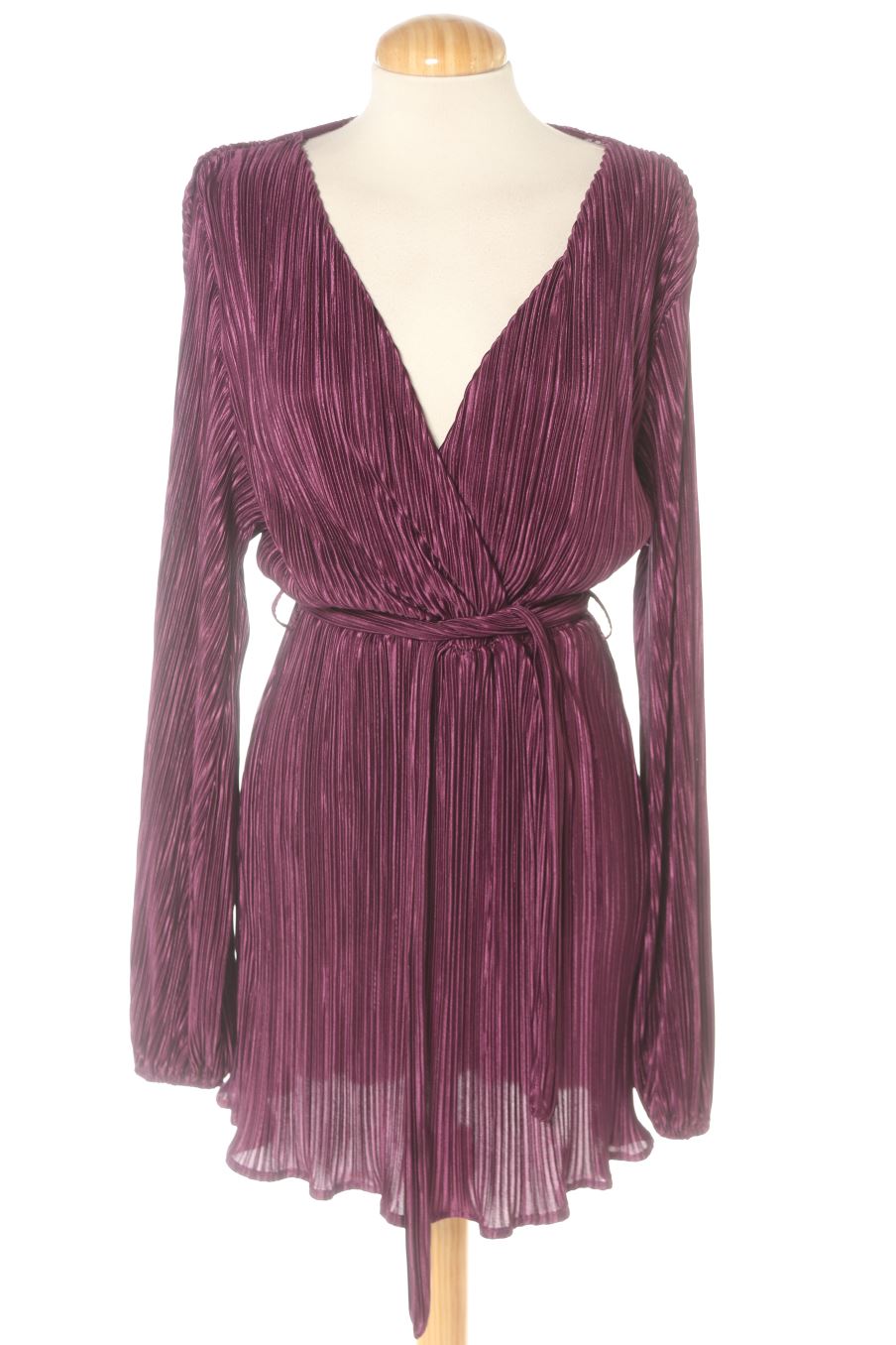 Einfaches Kleid von MUSY MUSE Größe S, Farbe Violett, für