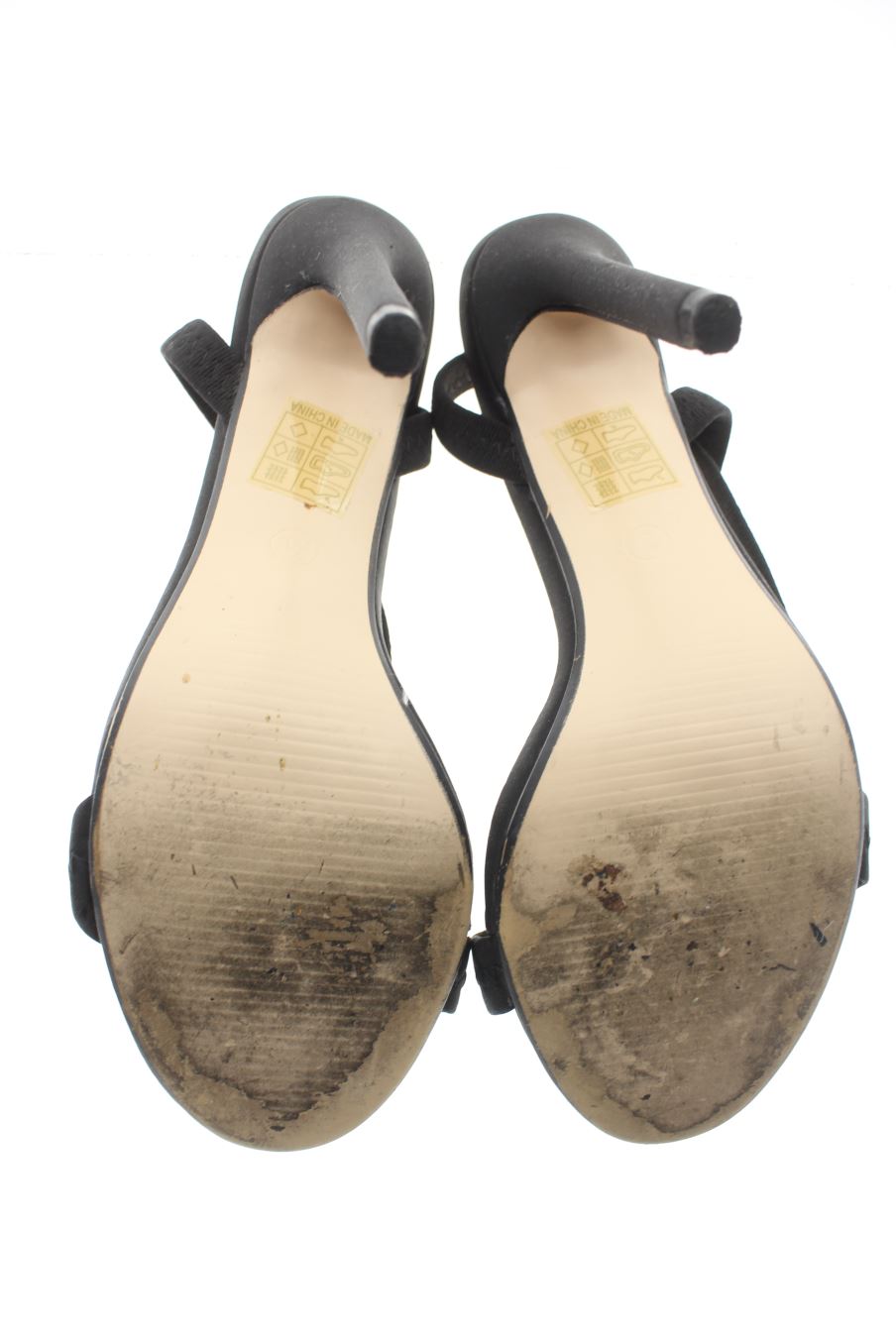 Sandalias tacon de Public Desire de la talla 36, de color negro de