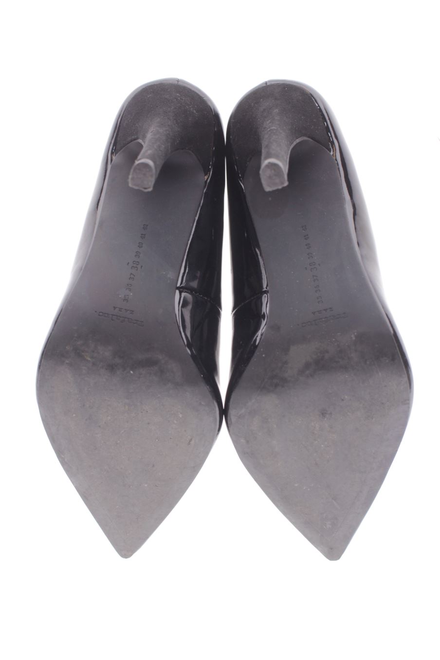Zapatos de tacon de Zara de la talla 38, de color negro de