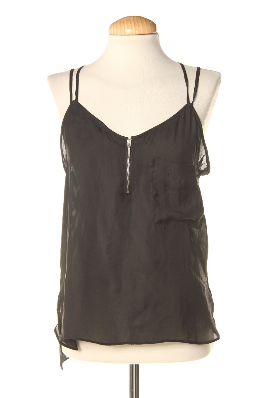 Top de Bershka de la talla M, de color negro