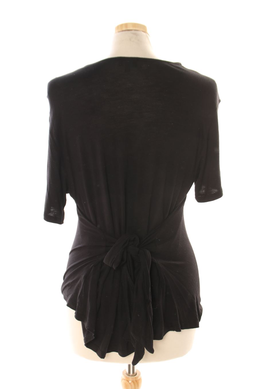 T-shirt Reserved de la taille XS, de couleur noir