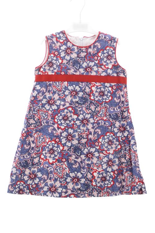 Aufwändiges Kleid
