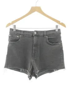 Pantaloni corti 38 Pull & Bear, foto 1 di 2