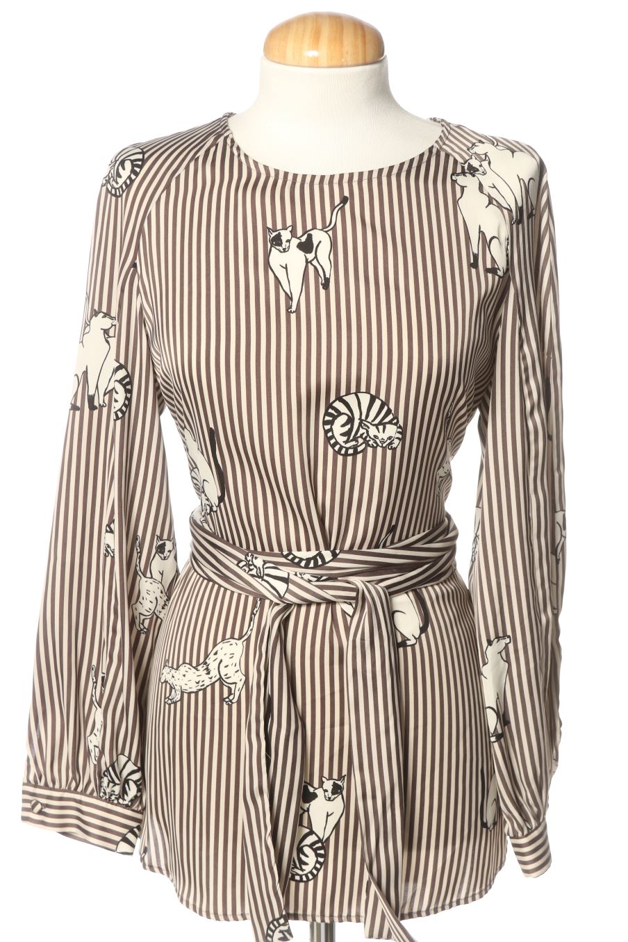 Blusa de manga larga de Zara de la talla M, de color estampado