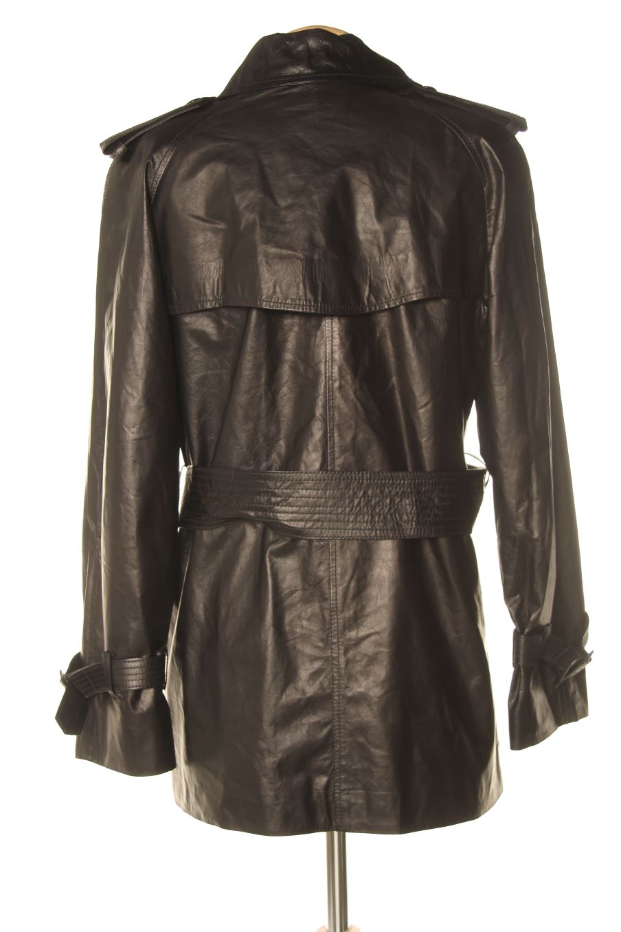 Gabardina de Farrutx de la talla 40, de color negro de piel