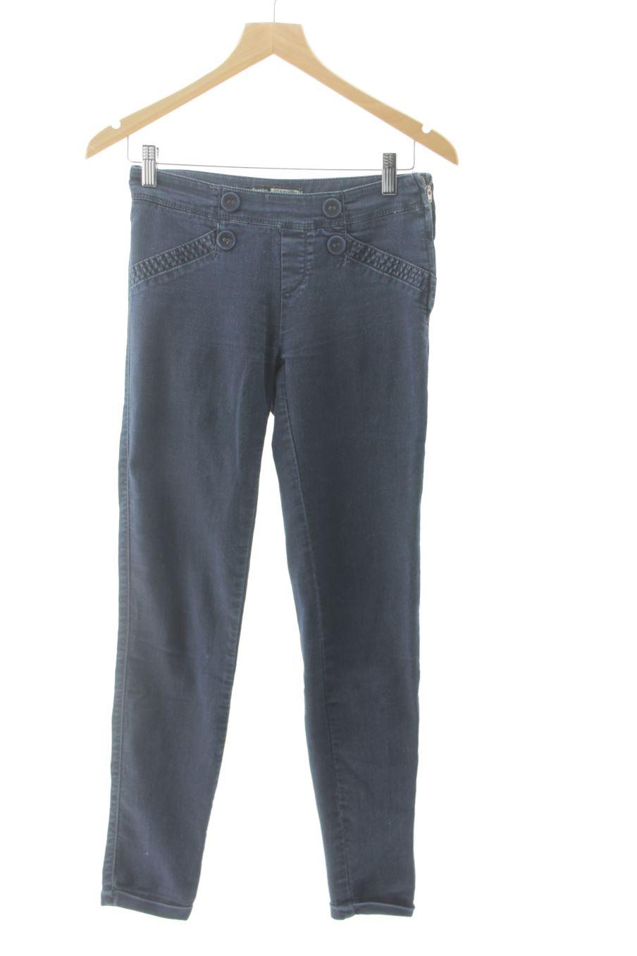 Jeans Stradivarius de la taille 34, de couleur bleu marine de denim