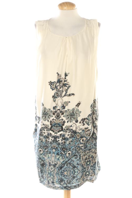Einfaches Kleid