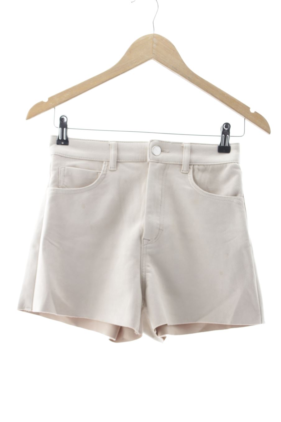 Shorts Zara de la taille 34, de couleur beige