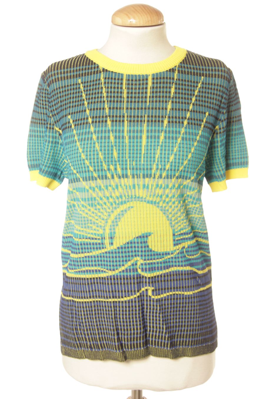 Pull Desigual de la taille M, de couleur imprimés