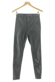 Pantaloni 38 Stradivarius