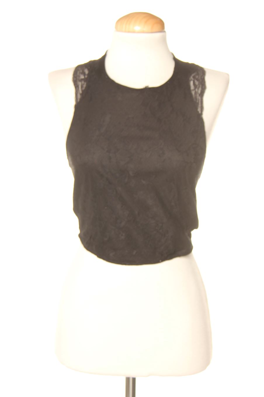 Top de Stradivarius de la talla M, de color negro
