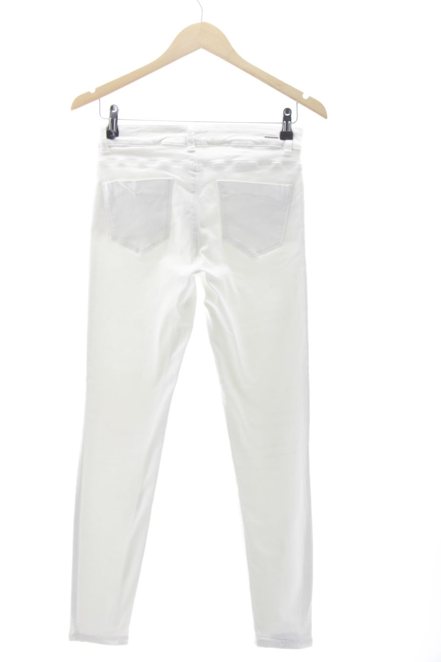 Vaquero de Zara de la talla 40, de color blanco de ropa vaquera