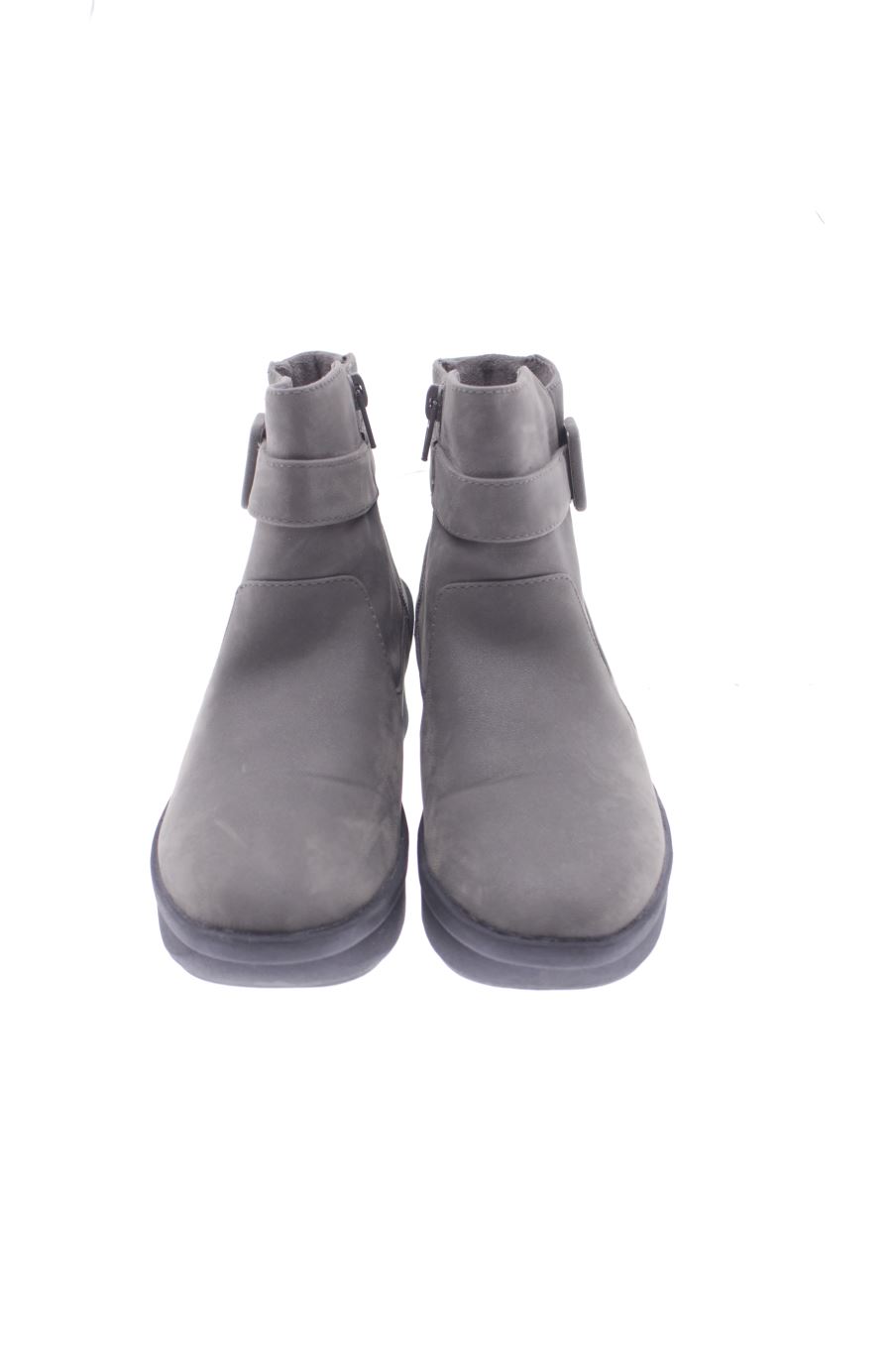 Botines de clarks de la talla 35, de color gris de
