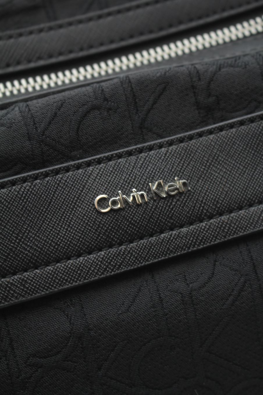 Bolso de Hombro Negro de Calvin Klein