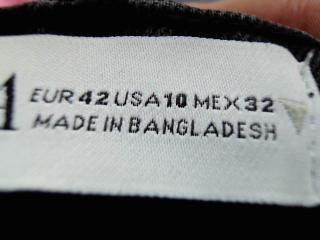 Vaqueros de Zara de la talla 42, de color negro de ropa vaquera