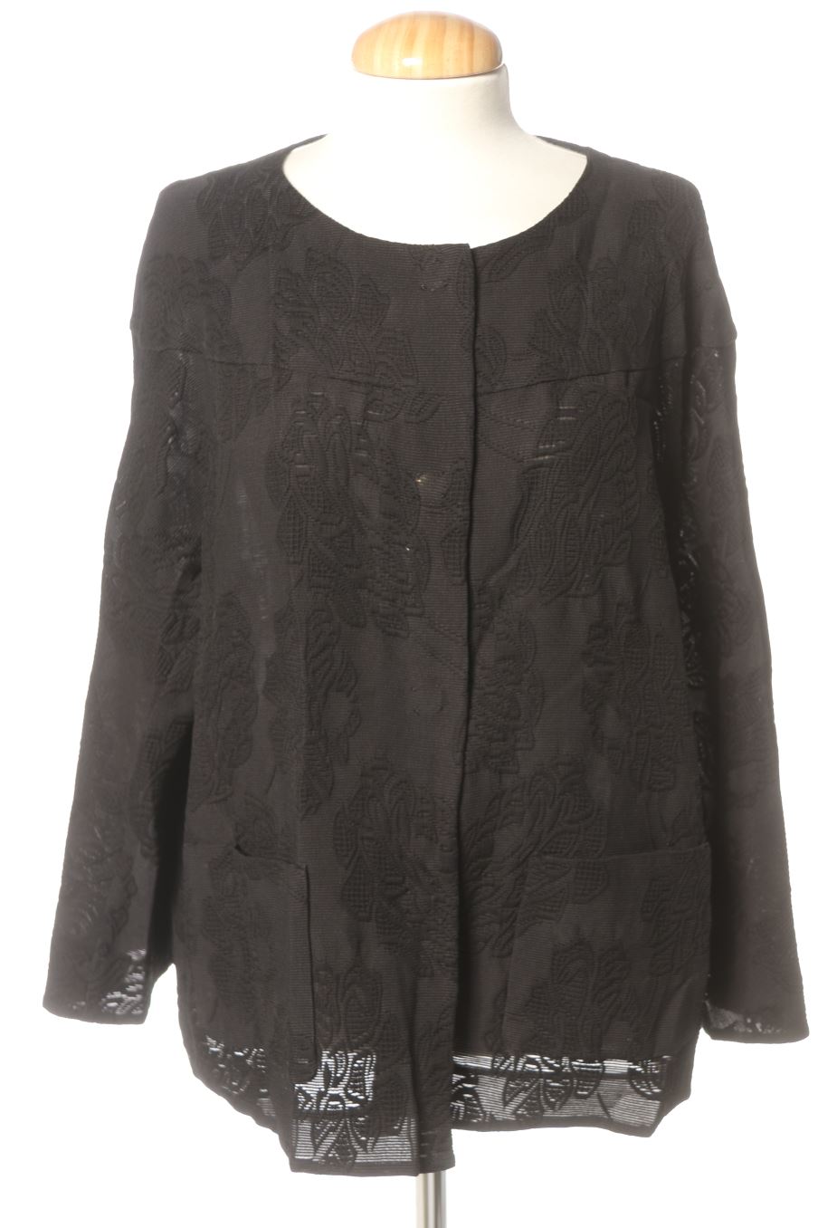 Gilet Escada de la taille 44, de couleur noir