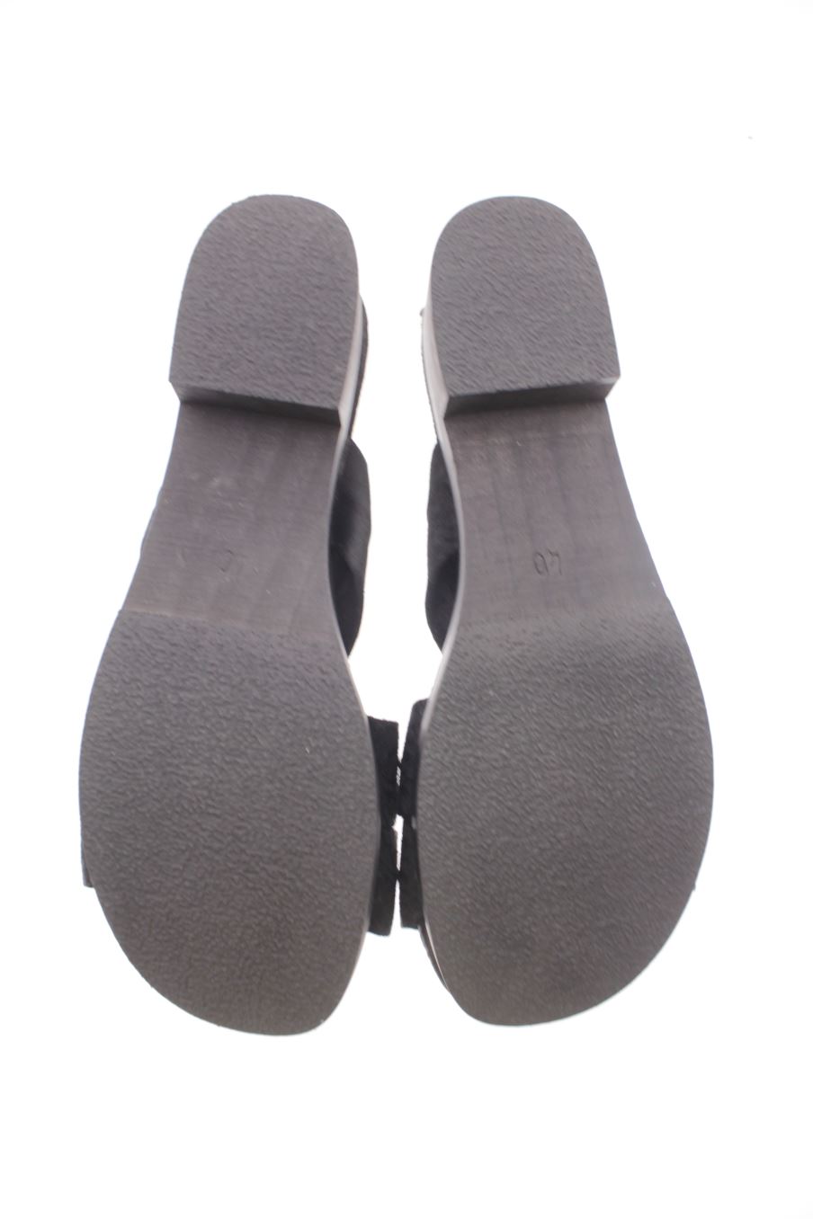 Sandalias tacon de Mango de la talla 40, de color negro de