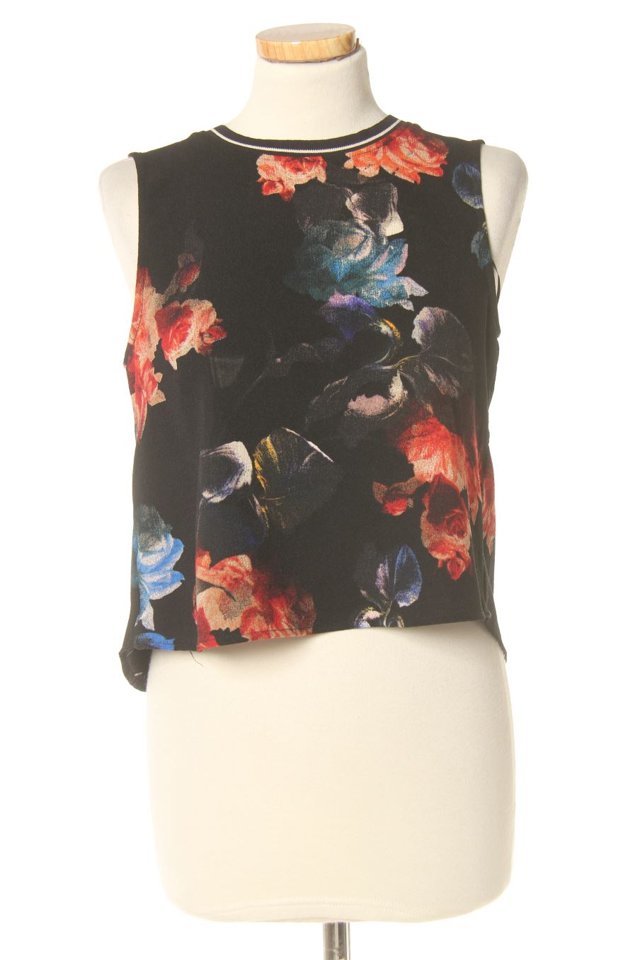 Top Pull & Bear de la taille S, de couleur fleurs