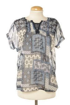 Blusa de manga corta S Sfera, foto 1 de 2