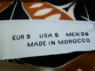 Pantalon Zara de la taille S, de couleur imprimés