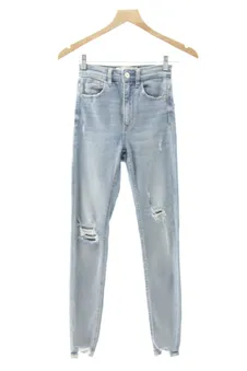 Jeans 32 Stradivarius, foto 1 di 2