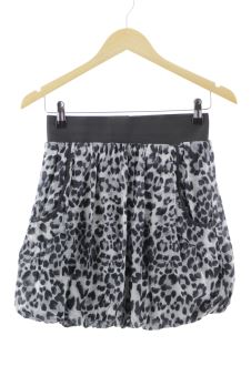 Aufwändiger Rock 38 Amisu